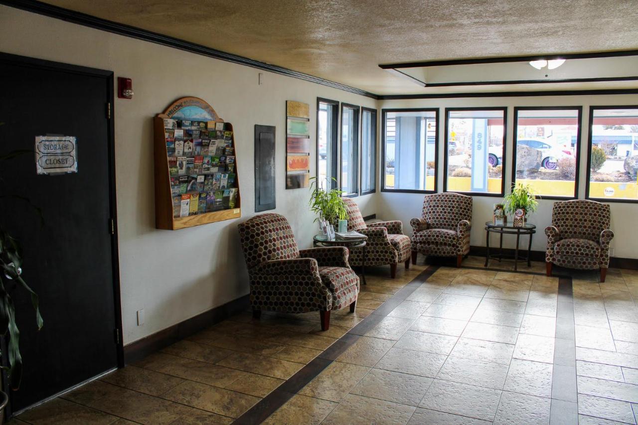 Days Inn By Wyndham Bend Exterior foto