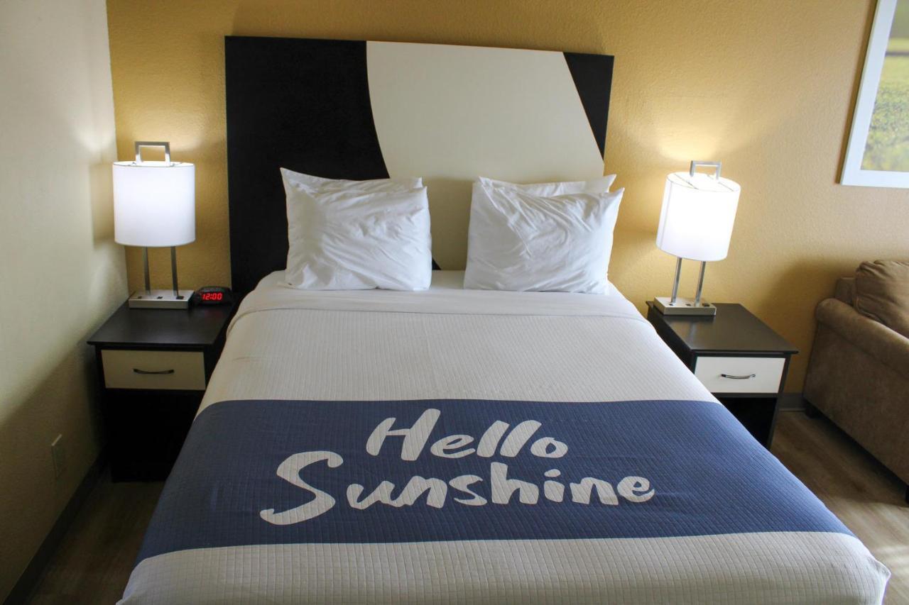 Days Inn By Wyndham Bend Exterior foto